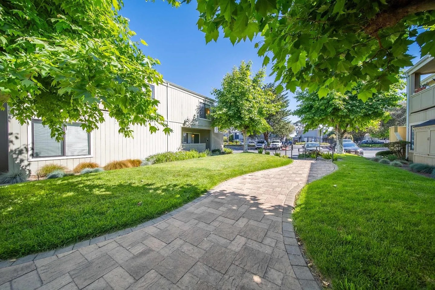 820 Casanova Ave Apt 69, Monterey